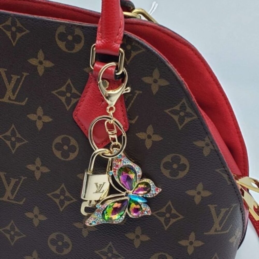 Louis Vuitton Gold Lock 🔑 Authentic LV Padlock + Bag Unbranded Butterfly Charm - Picture 4 of 9
